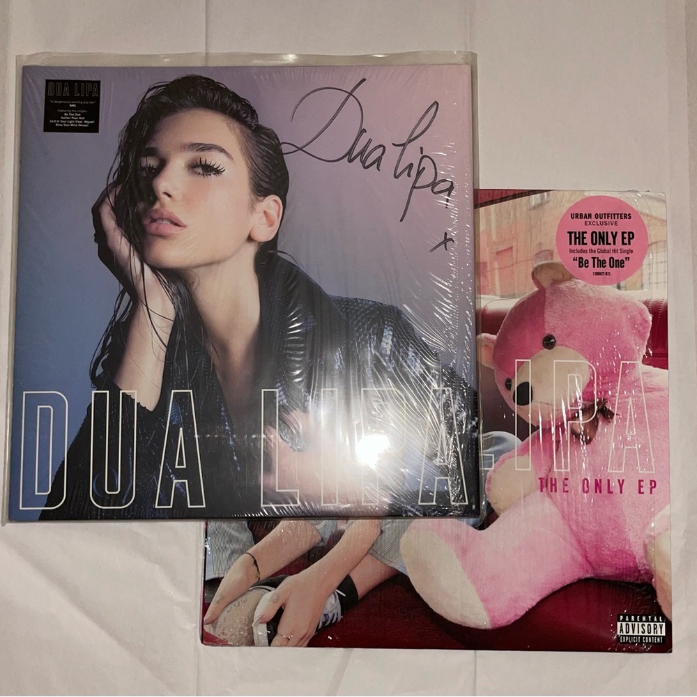 SIGNED RARE - Dua Lipa Vinyl Record Bundle (LIMITED EDITION COLLECTIBLES)